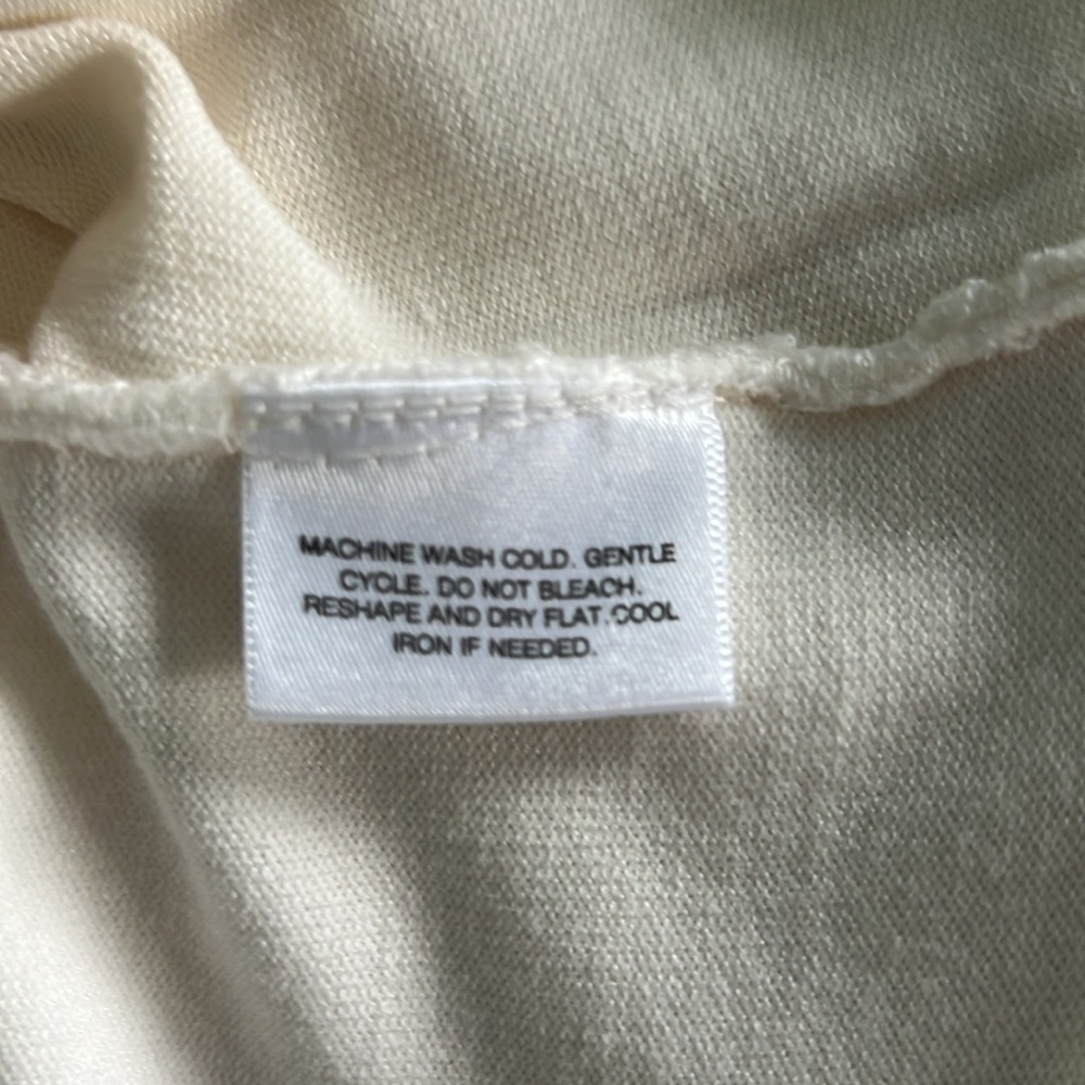 Covington Sweater Size Medium - image 4